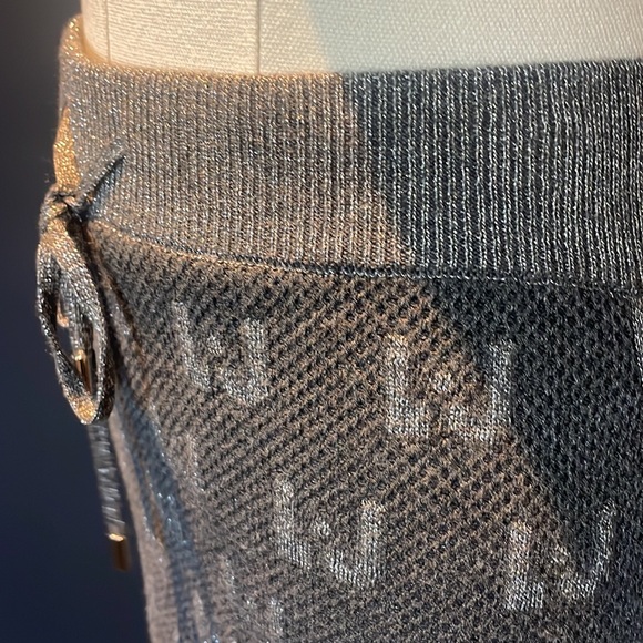 LIU JO midi logo skirt grey and silver - Picture 3 of 5